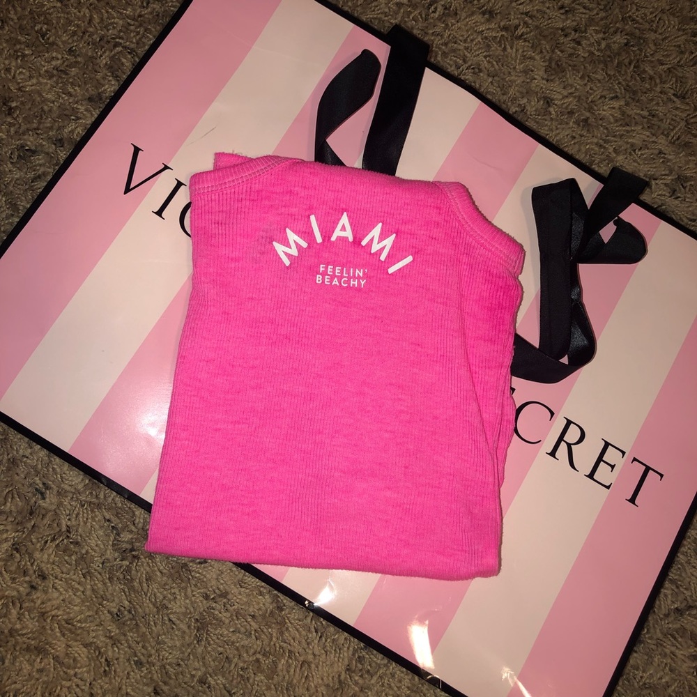 PINK VS Hot Pink Tank